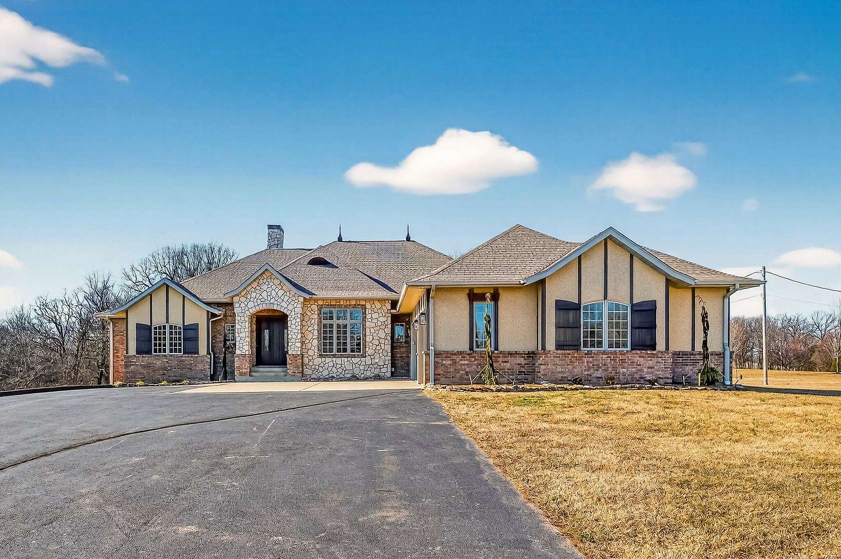 3.3 Acres of Land with Home for Sale in Springfield, Missouri