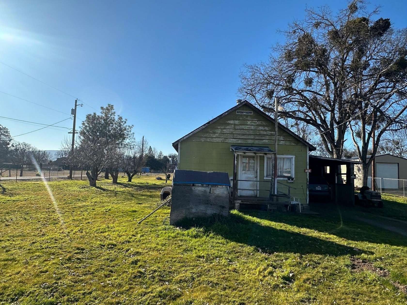1.52 Acres of Residential Land with Home for Sale in Central Point, Oregon