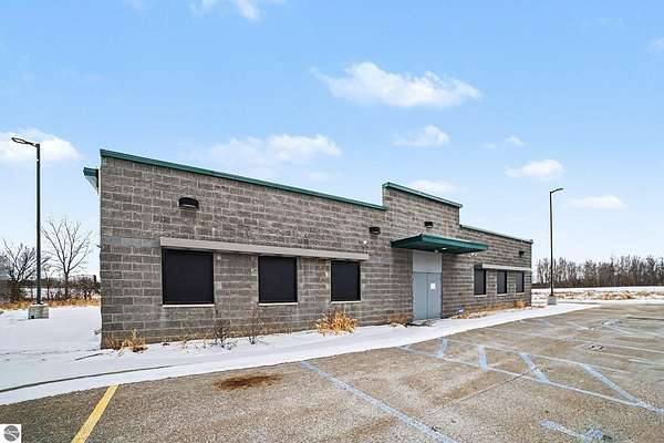 2.5 Acres of Improved Commercial Land for Sale in Clare, Michigan