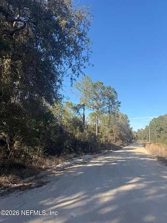 2 Acres of Land for Sale in Florahome, Florida