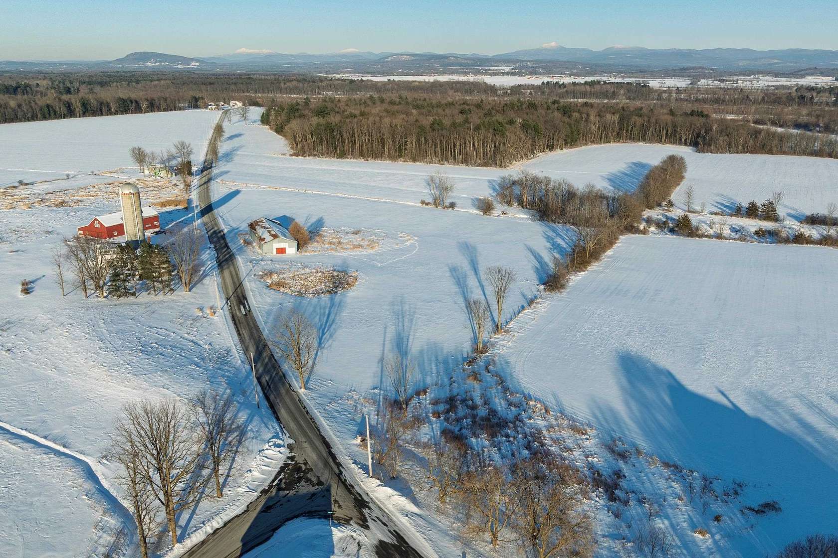 23 Acres of Agricultural Land for Sale in Ferrisburgh, Vermont