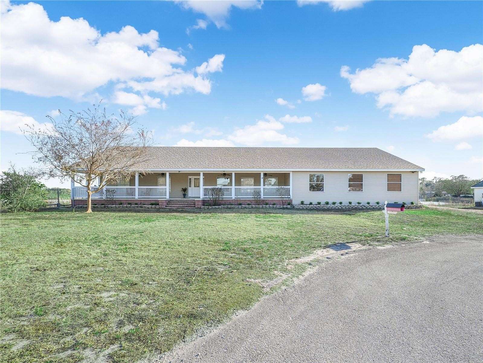 2 Acres of Residential Land with Home for Sale in Winter Haven, Florida