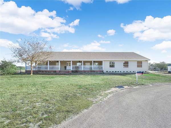 2 Acres of Residential Land with Home for Sale in Winter Haven, Florida