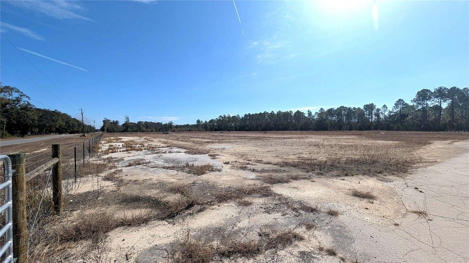 352 Acres of Land for Sale in Chiefland, Florida