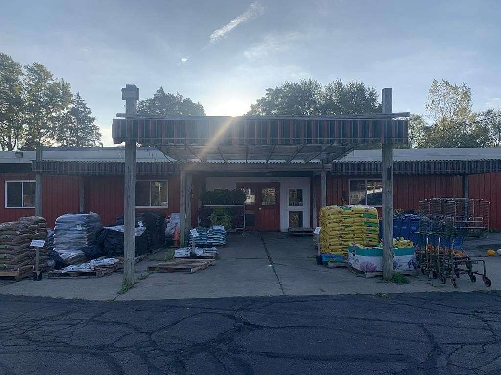 2 Acres of Improved Commercial Land for Sale in Mansfield, Ohio