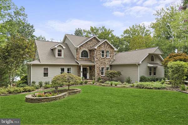 7.7 Acres of Residential Land with Home for Sale in Montross, Virginia