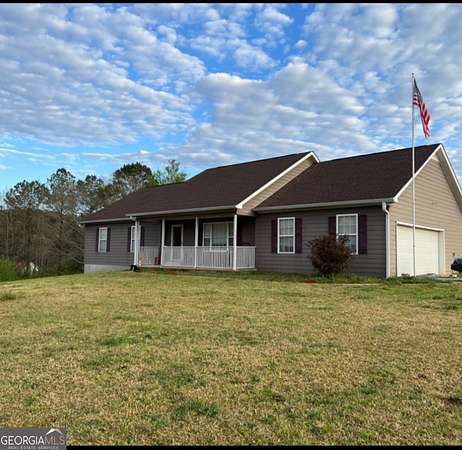 2.33 Acres of Residential Land with Home for Sale in Moreland, Georgia