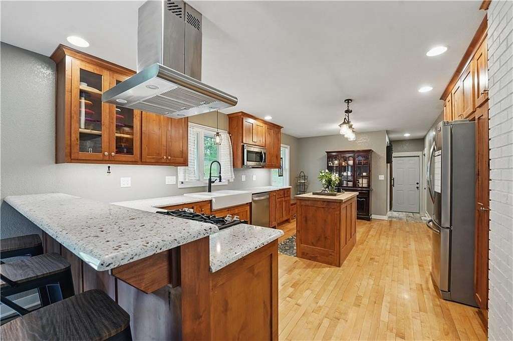 15 Acres of Land with Home for Sale in Baldwin City, Kansas