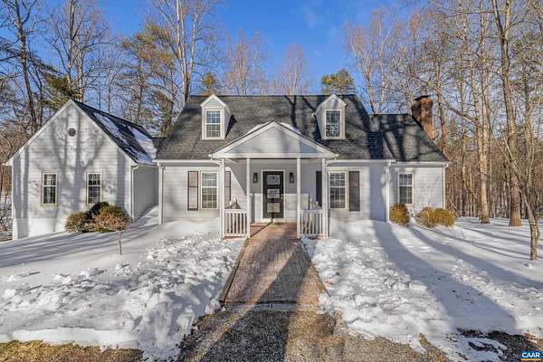 3.12 Acres of Residential Land with Home for Sale in Charlottesville, Virginia