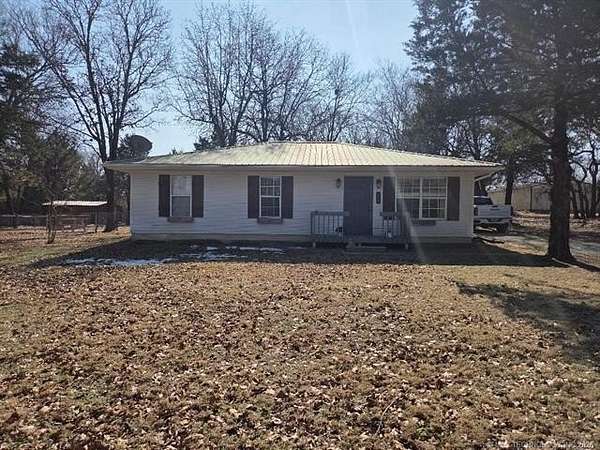 2.5 Acres of Residential Land with Home for Sale in Canadian, Oklahoma