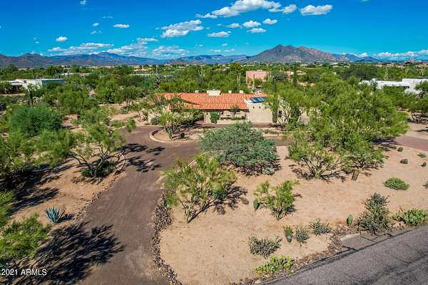 1.64 Acres of Residential Land with Home for Sale in Cave Creek, Arizona