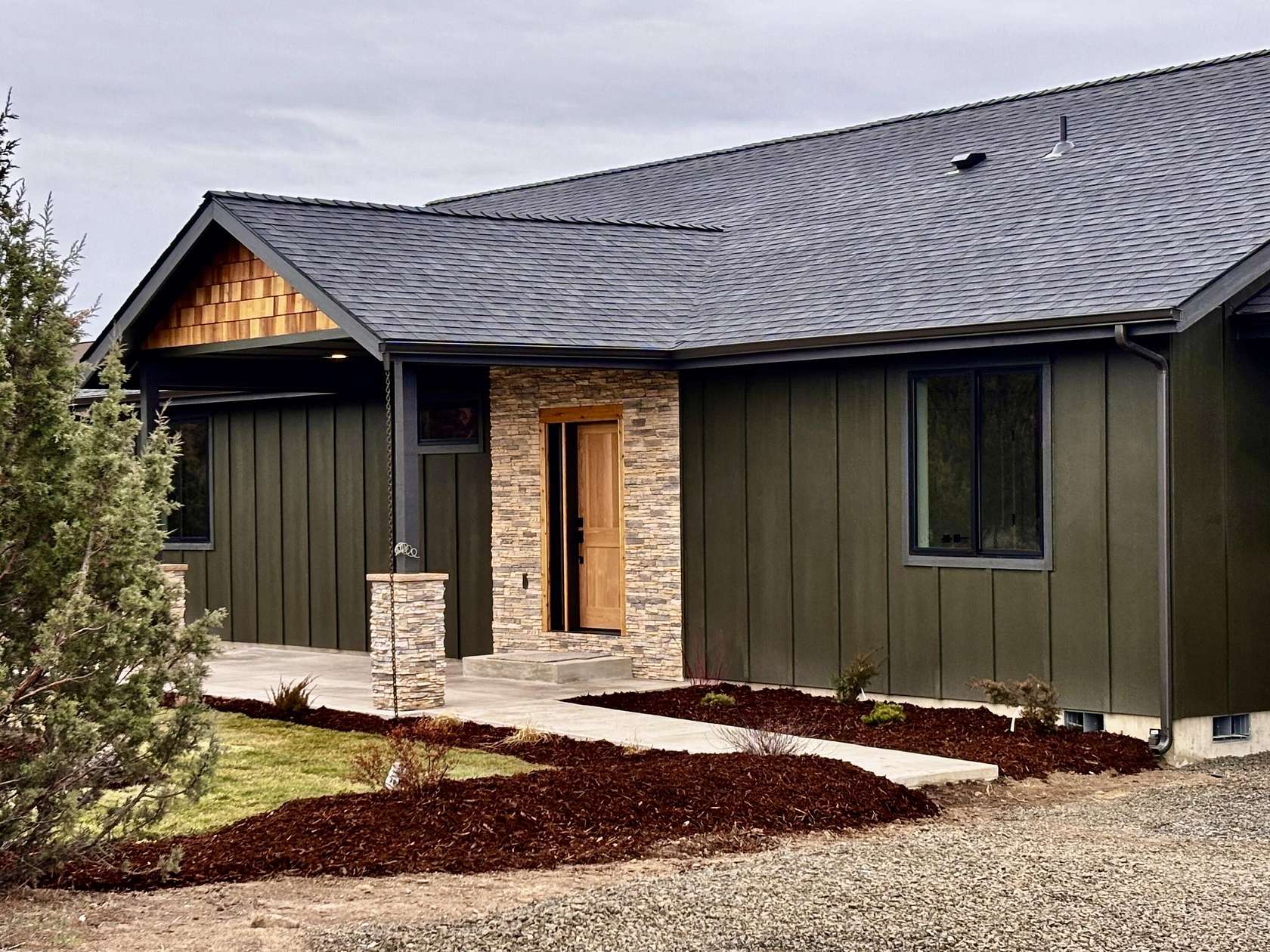 2 Acres of Land with Home for Sale in Prineville, Oregon