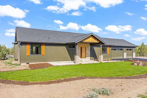 2 Acres of Land with Home for Sale in Prineville, Oregon