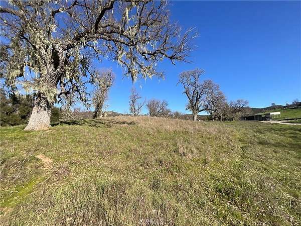 10 Acres of Land for Sale in Bradley, California