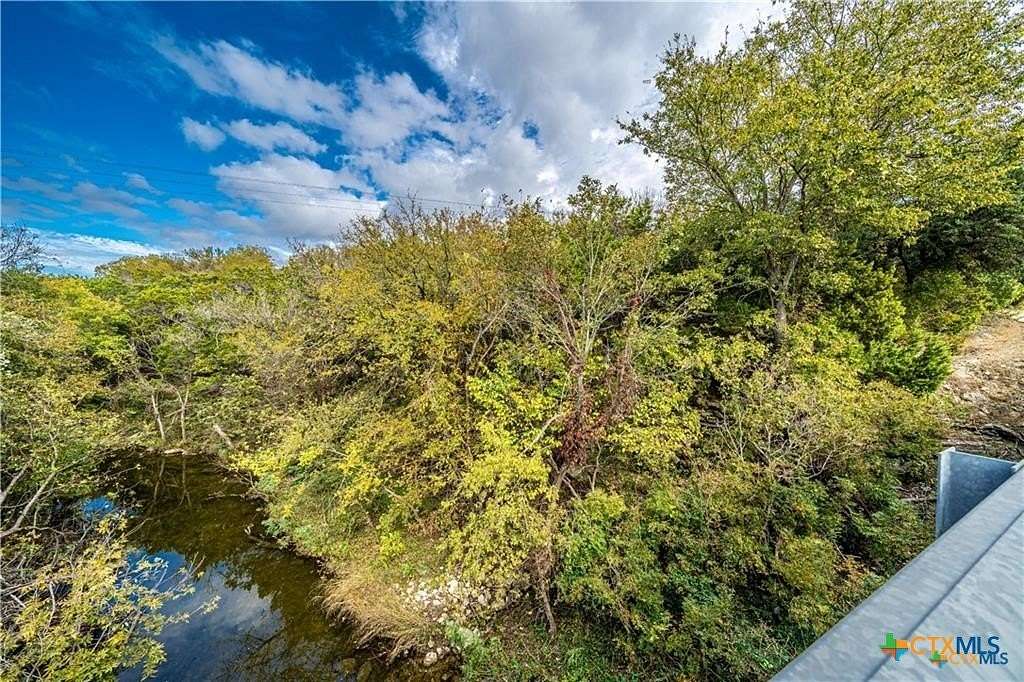 1 Acre of Mixed-Use Land for Sale in Gatesville, Texas