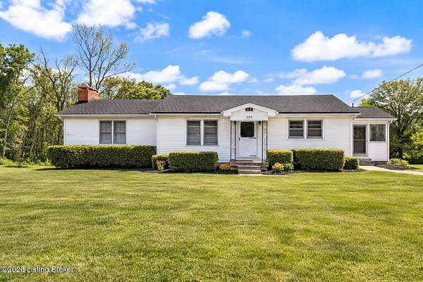 2.12 Acres of Residential Land with Home for Sale in Louisville, Kentucky