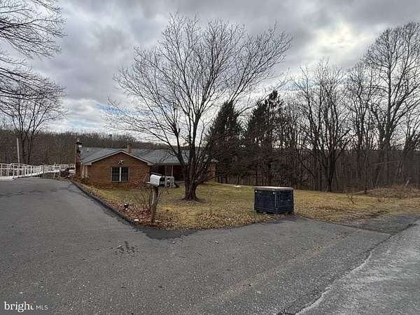 1.5 Acres of Land with Home for Sale in Points, West Virginia