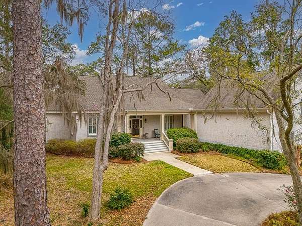 0.97 Acres of Land with Home for Sale in Saint Simons Island, Georgia