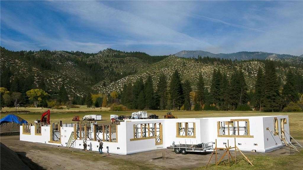 6.1 Acres of Residential Land with Home for Sale in Rogers, Minnesota