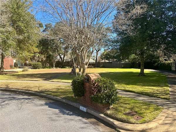 0.36 Acres of Residential Land for Sale in Mobile, Alabama