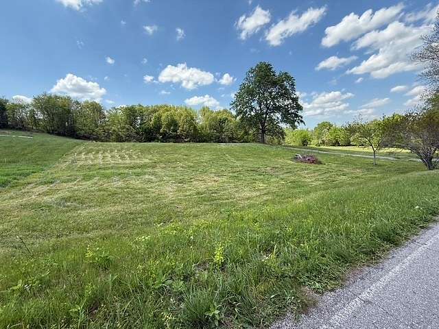 2 Acres of Residential Land for Sale in White House, Tennessee