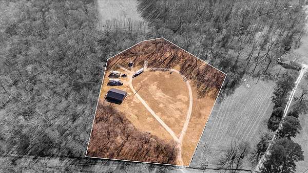 4.9 Acres of Mixed-Use Land for Sale in Leoma, Tennessee