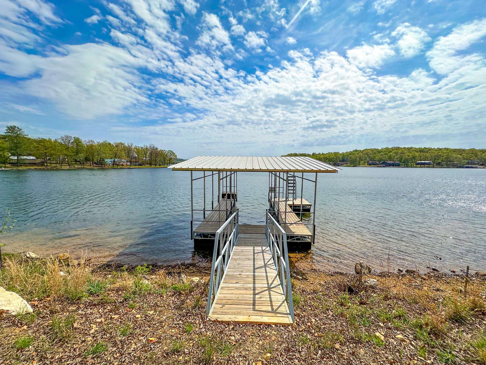 1 Acre of Residential Land for Sale in Horseshoe Bend, Arkansas