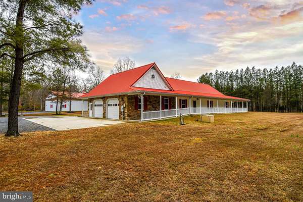 32 Acres of Land with Home for Lease in Faulkner, Maryland