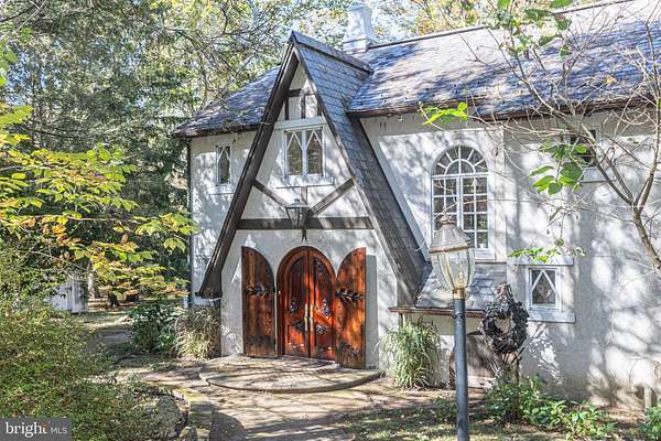 30.2 Acres of Land with Home for Lease in Pipersville, Pennsylvania