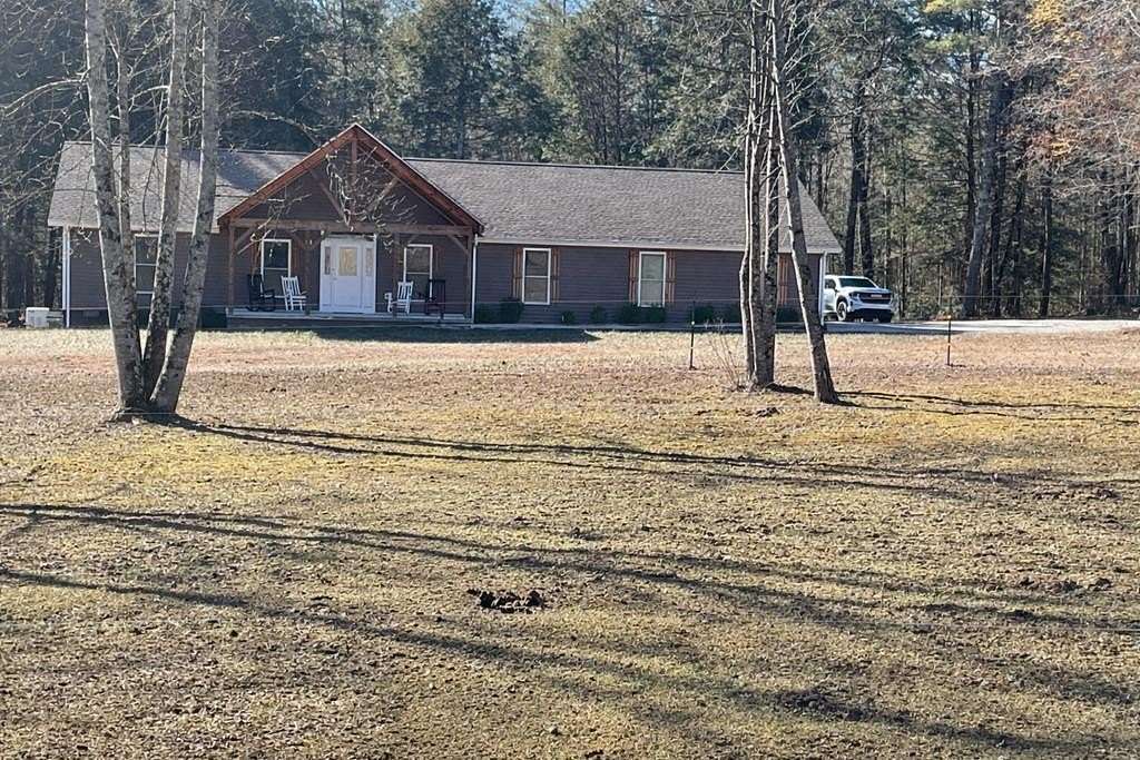 5 Acres of Land with Home for Sale in Jamestown, Tennessee