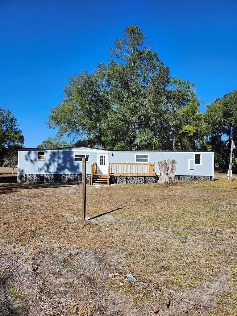 4.5 Acres of Land with Home for Sale in Cross City, Florida