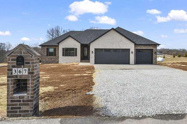 5 Acres of Residential Land with Home for Sale in Billings, Missouri