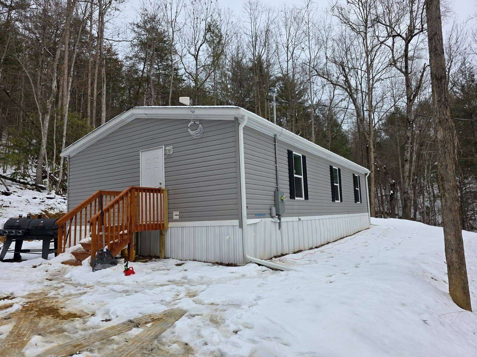 5.43 Acres of Residential Land with Home for Sale in Cosby, Tennessee