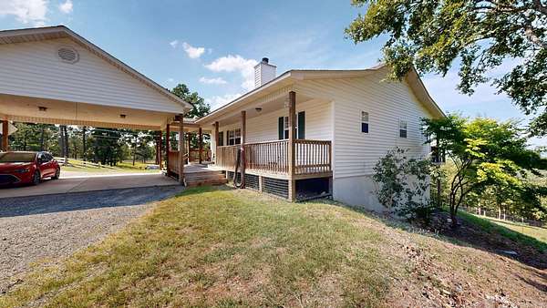 13 Acres of Land with Home for Sale in Hot Springs, Arkansas