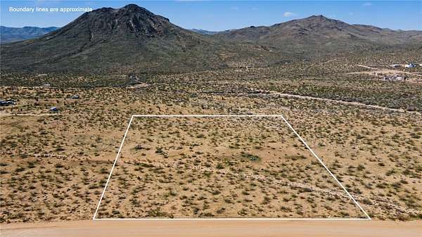 4.7 Acres of Residential Land for Sale in Golden Valley, Arizona