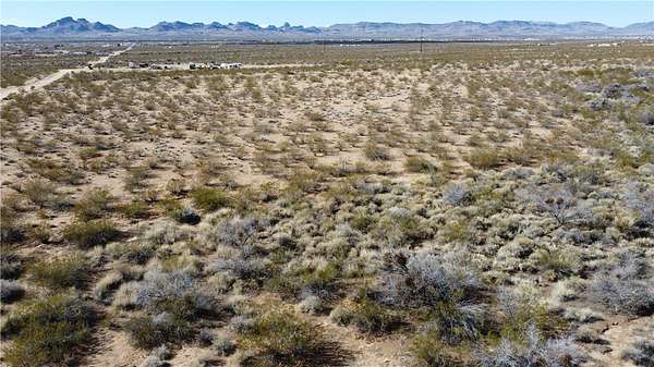5.38 Acres of Recreational Land for Sale in Golden Valley, Arizona