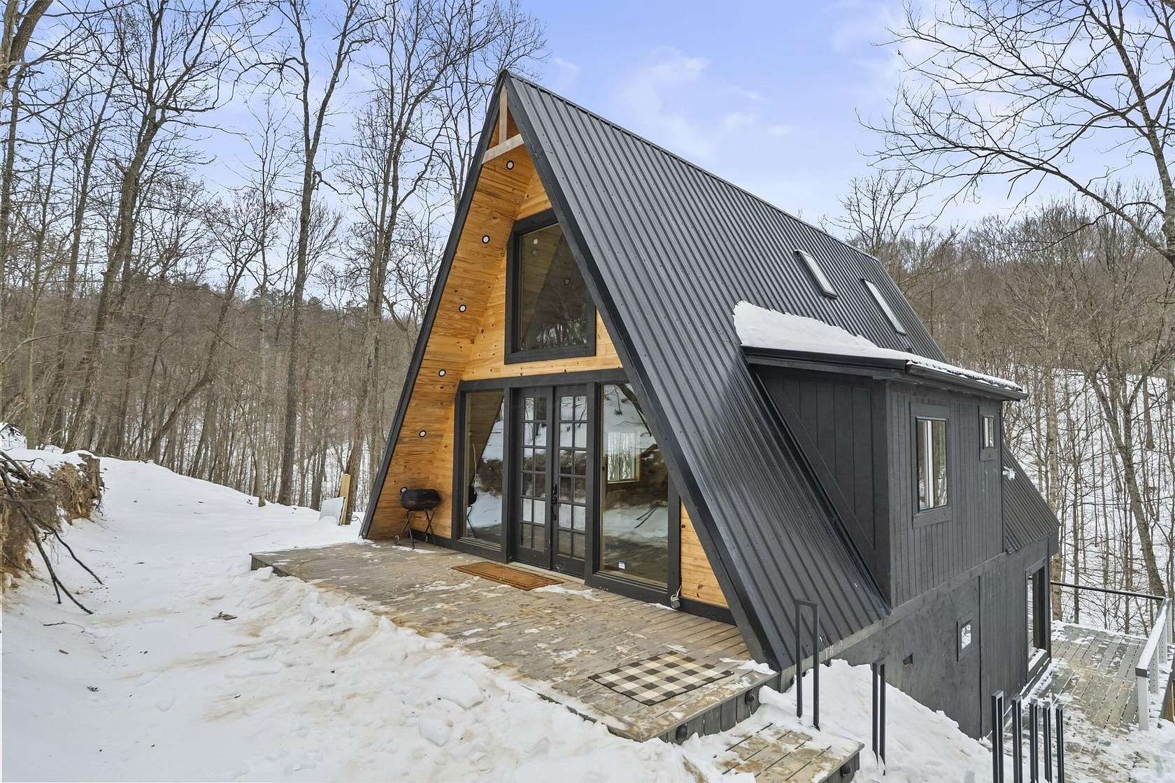 5.4 Acres of Residential Land with Home for Sale in McArthur, Ohio