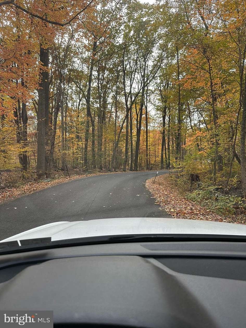 5 Acres of Land for Sale in Kintnersville, Pennsylvania