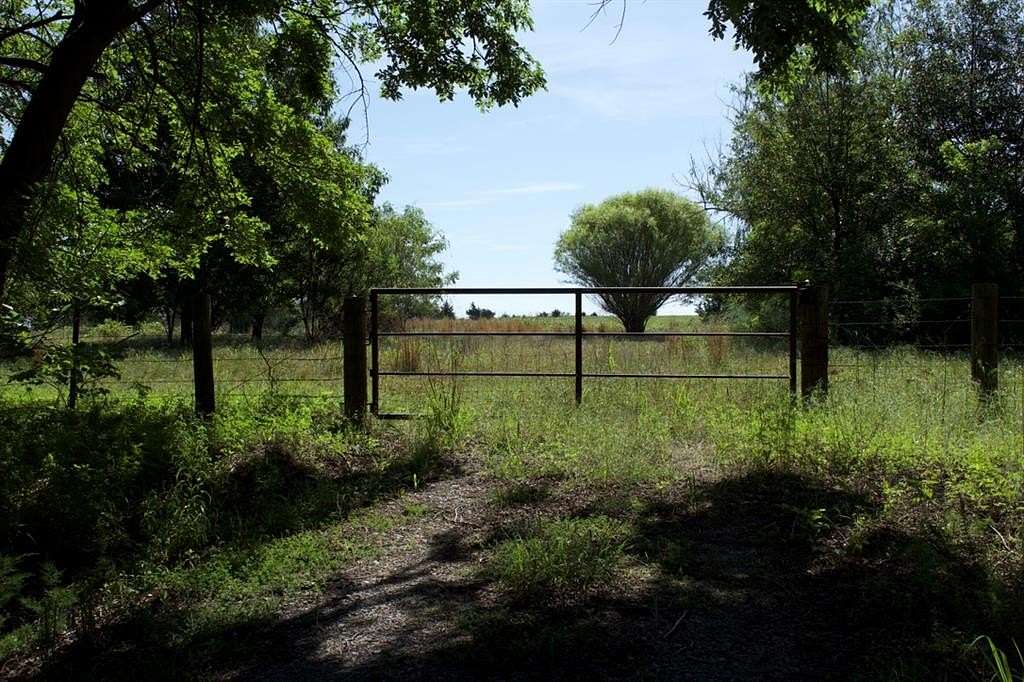 8.38 Acres of Residential Land for Sale in Yale, Oklahoma