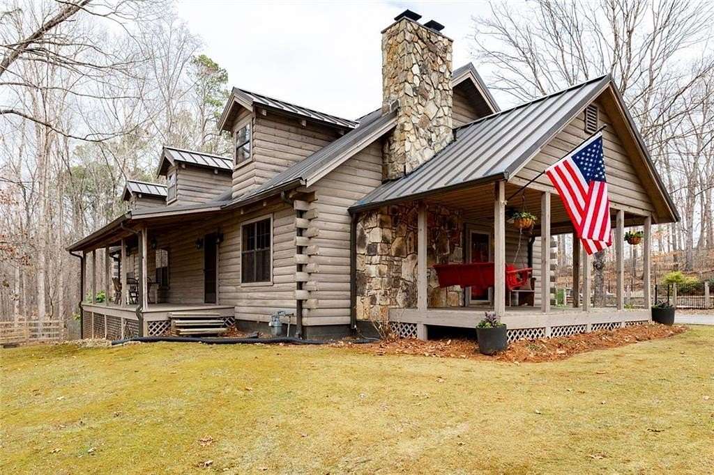 2.27 Acres of Residential Land with Home for Sale in Kennesaw, Georgia