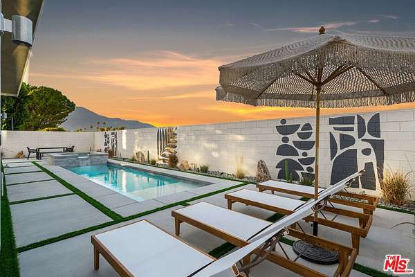 8 Acres of Residential Land with Home for Lease in Palm Springs, California