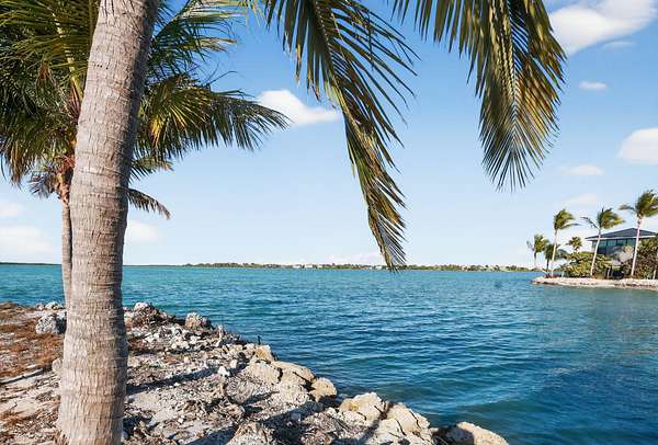 Land for Sale in Big Coppitt Key, Florida