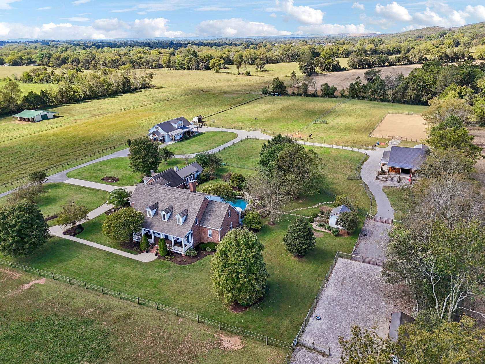 14 Acres of Land with Home for Sale in Lascassas, Tennessee