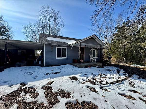 2 Acres of Residential Land with Home for Sale in Russellville, Arkansas