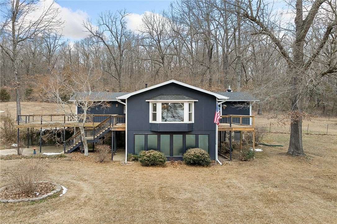 2.89 Acres of Land with Home for Sale in Harrison, Arkansas