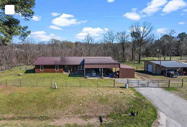 1.85 Acres of Residential Land with Home for Sale in Joaquin, Texas