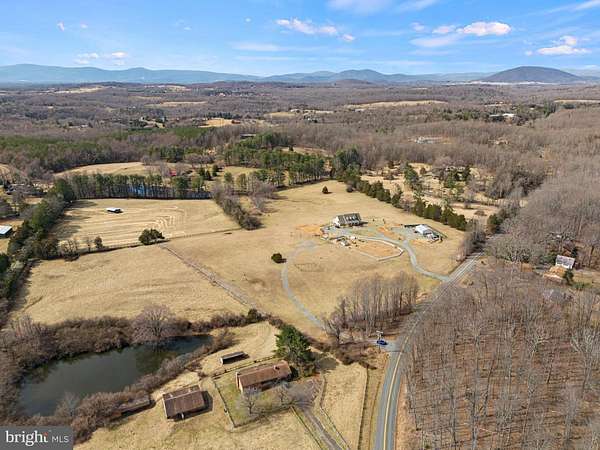 5 Acres of Residential Land for Sale in Marshall, Virginia
