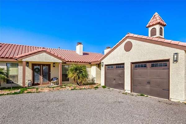 2 Acres of Land with Home for Sale in Las Vegas, Nevada