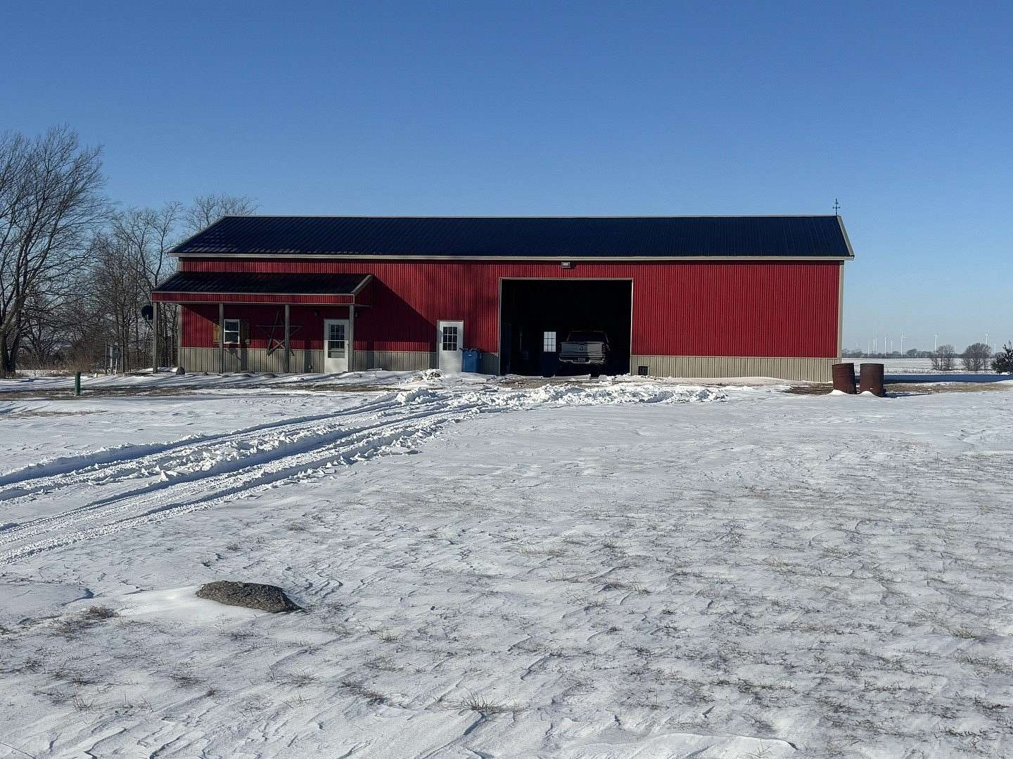 5 Acres of Residential Land with Home for Sale in Oakwood, Illinois