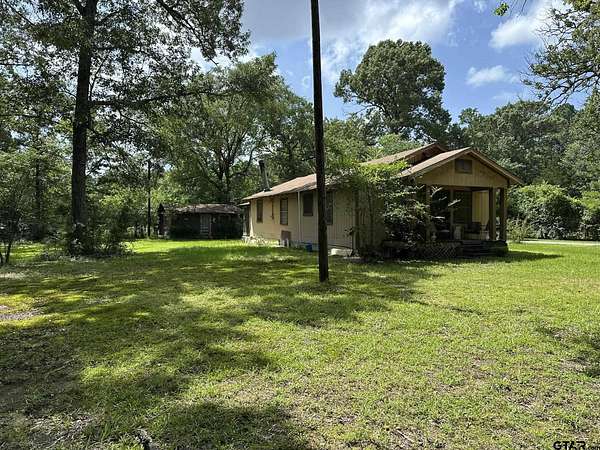 4.62 Acres of Residential Land with Home for Sale in Hawkins, Texas